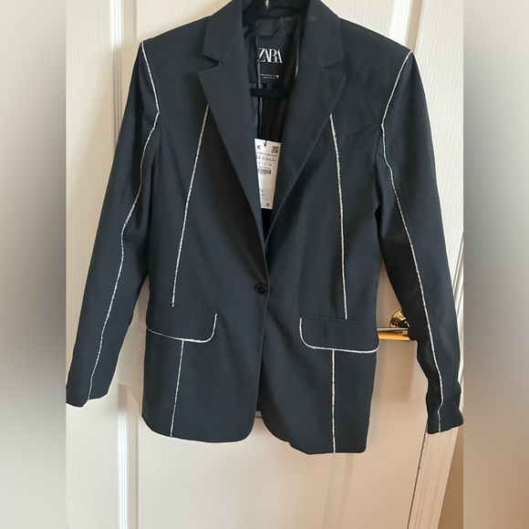 Brand new zara blazer never worn - Picture 1 of 1